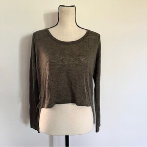 Long sleeve crop top